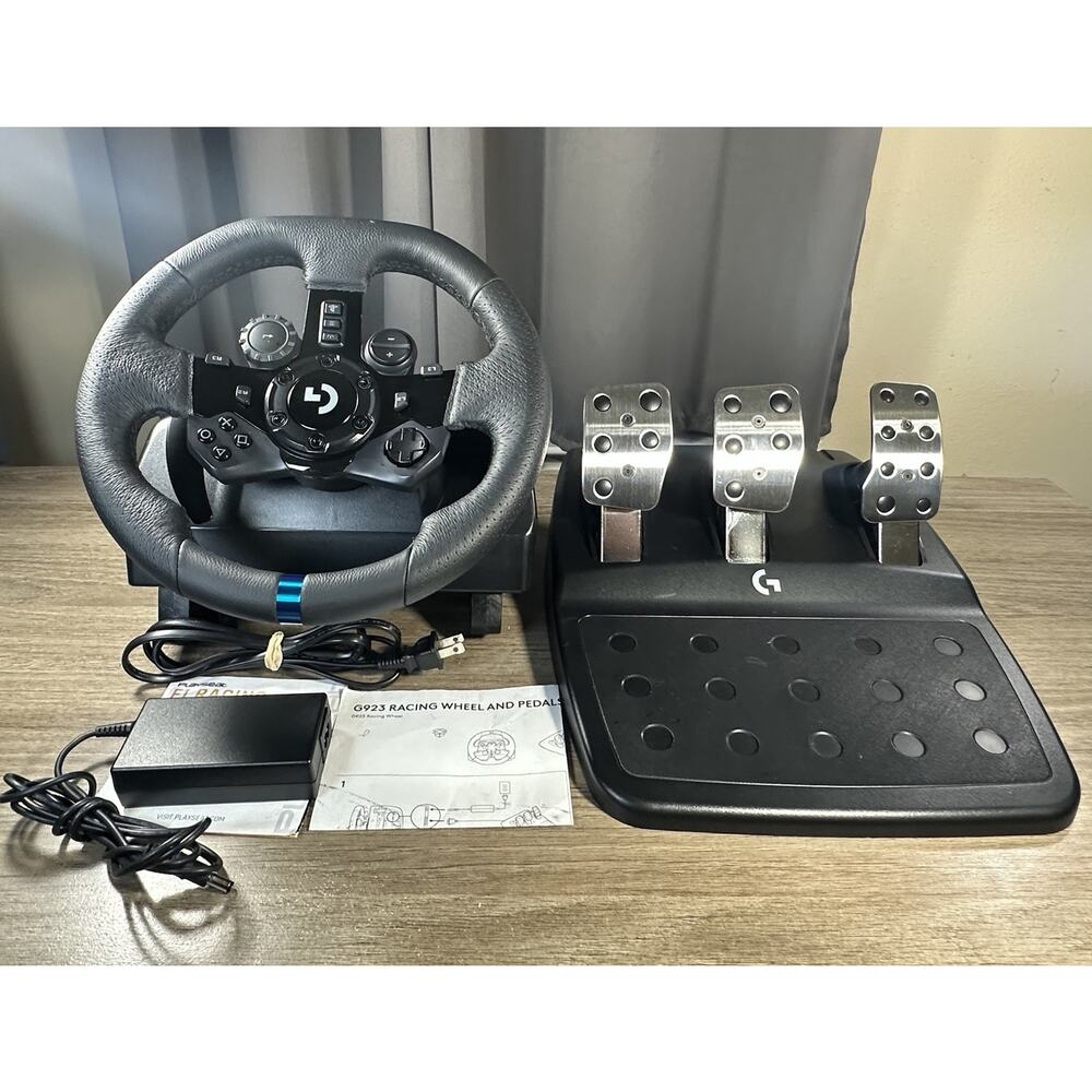 Logitech G923 Racing Wheel Pedals PS5 PS4 PC TrueForce Tested Force Feedback - Picture 9 of 9